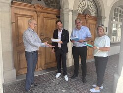 uberrgabe-des-referendums